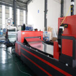 1kw 2kw 3kw 6kw Cnc Fiber Cutting Machines For Stainless Steel Metal Sheet