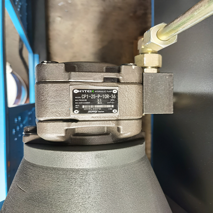 300t / 4000 Machine Brake Press Hydraulic